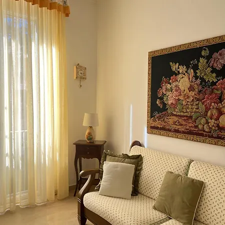 Radames House * バーリ