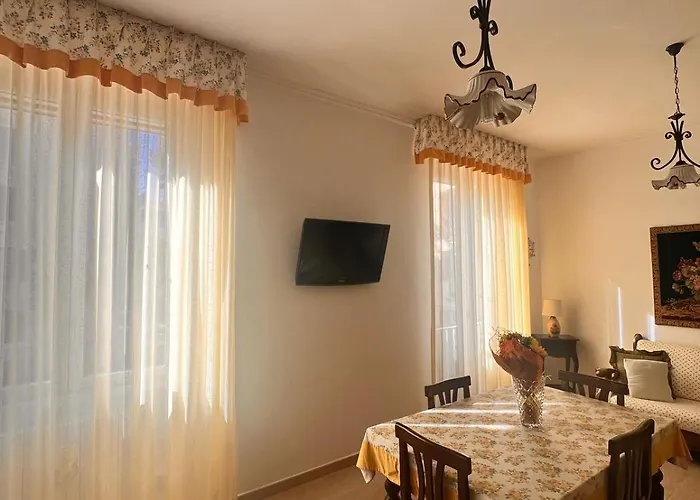 Апартаменти Radames House *