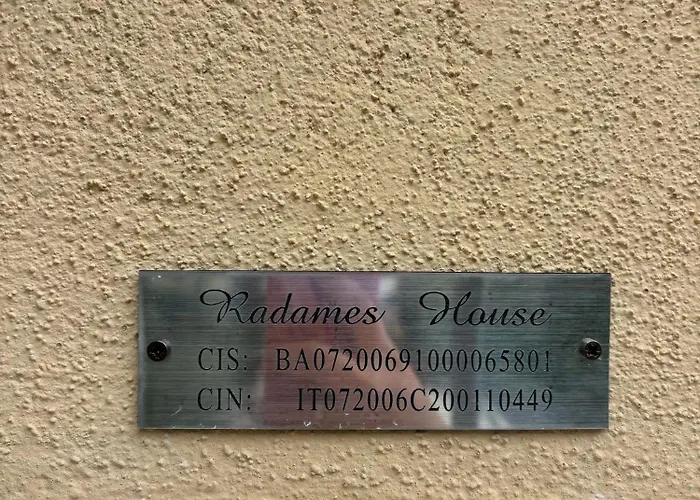 Radames House Апартаменти